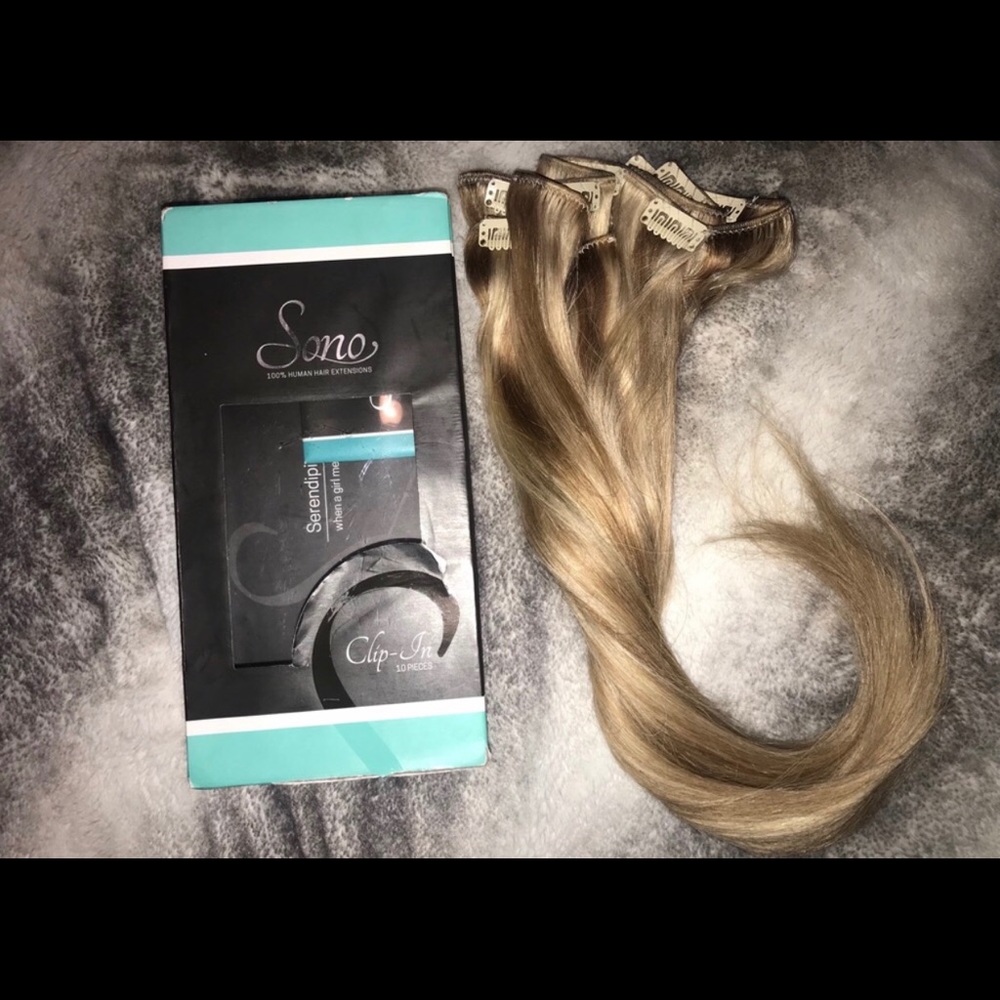Donna Bella 20” clip in hair extensions